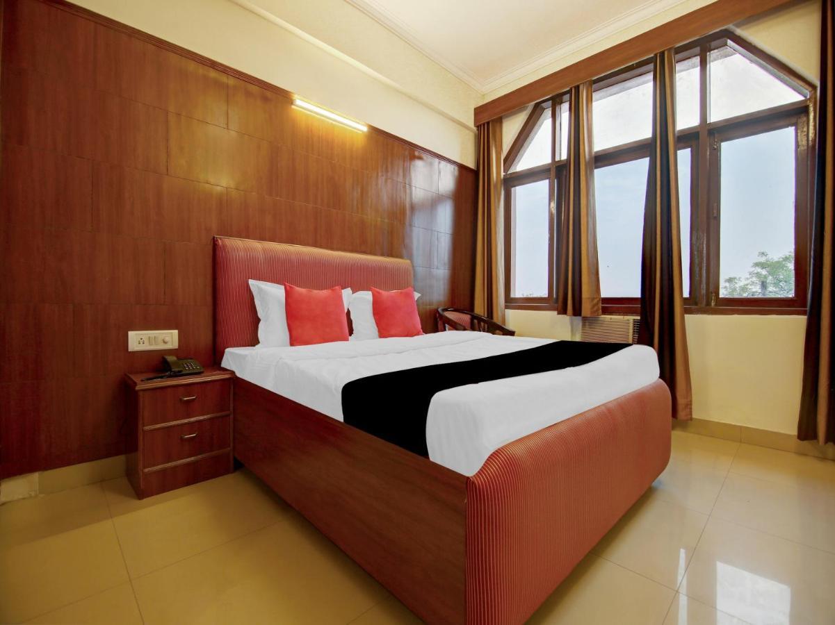Capital O 31045 The Taj Residency- A Heritage Hotel Agra  Exterior foto