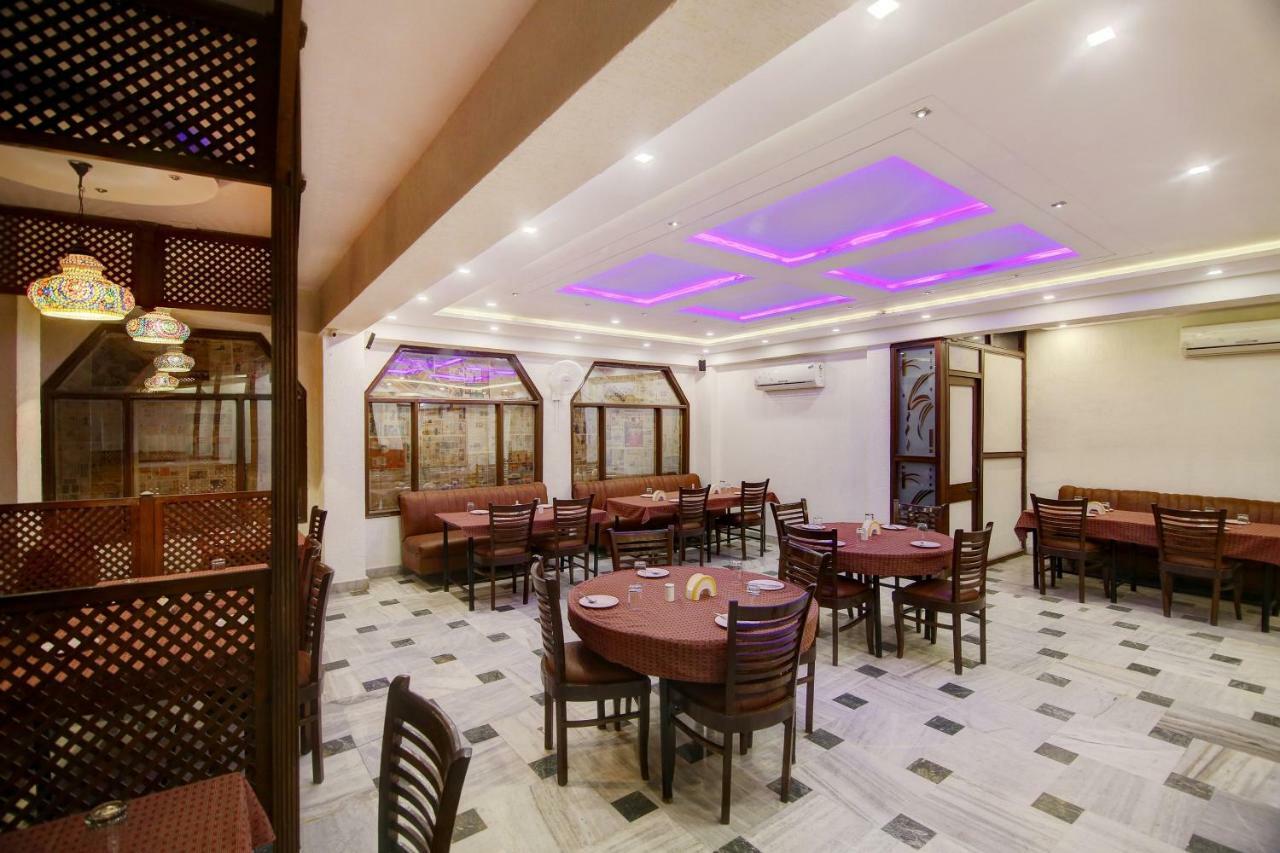 Capital O 31045 The Taj Residency- A Heritage Hotel Agra  Exterior foto